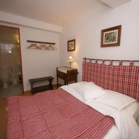 Apartment In Riquewihr With Terrace, Cleaning Included Ρικβίρ